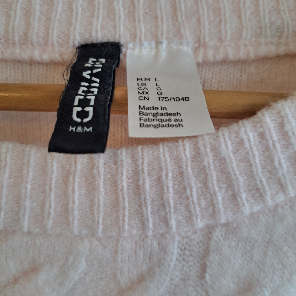 H&M Soft Pink Cable Knit Sweater - Picture 3 of 4